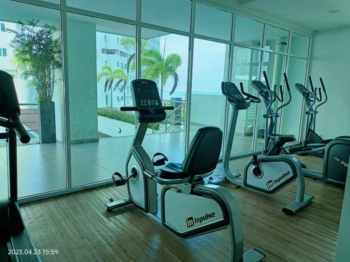 City Town Condo: Cozy Penang Retreat with Beautiful Views George Town Exterior photo